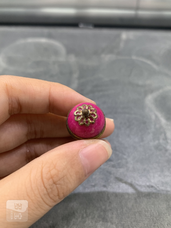 清道光粉彩宝相花卉纹鼻烟壶 - 图8